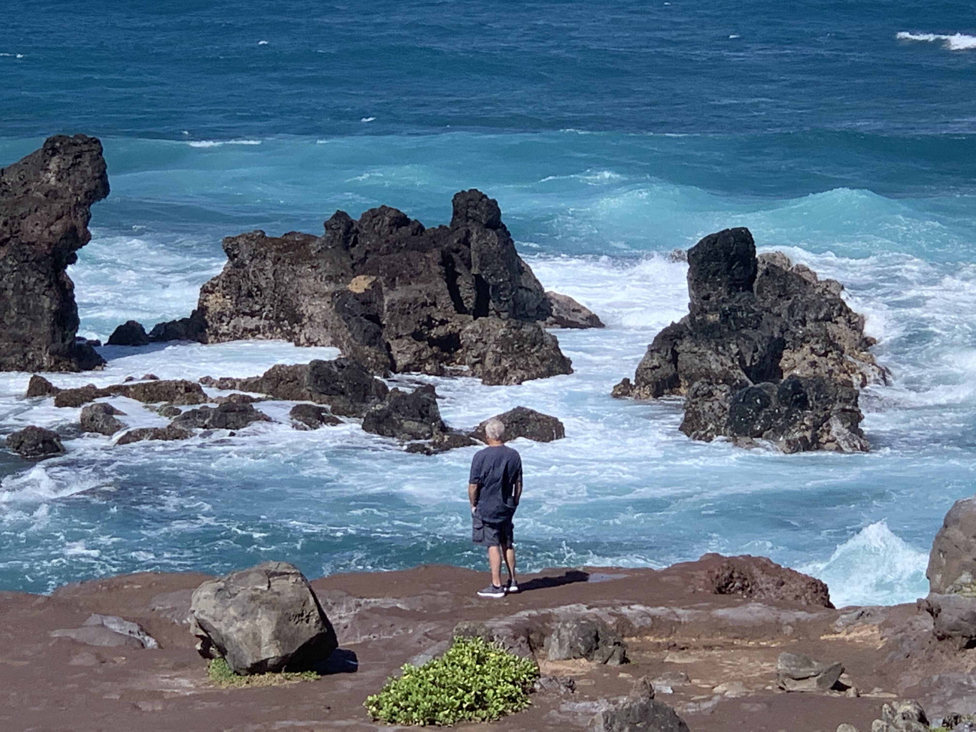 Social distancing and distressing in maui...