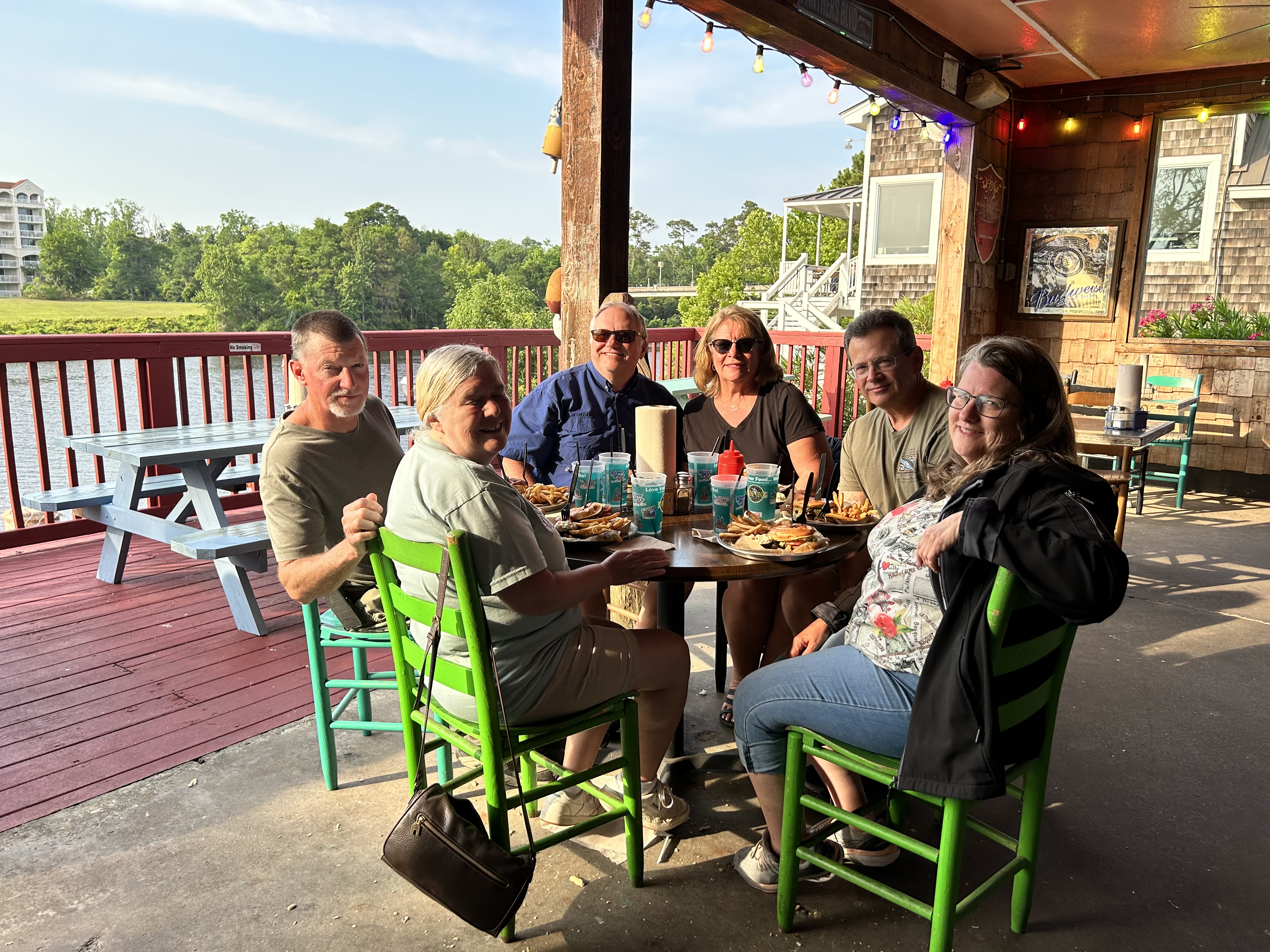 So many places to eat at Barefoot Landing...