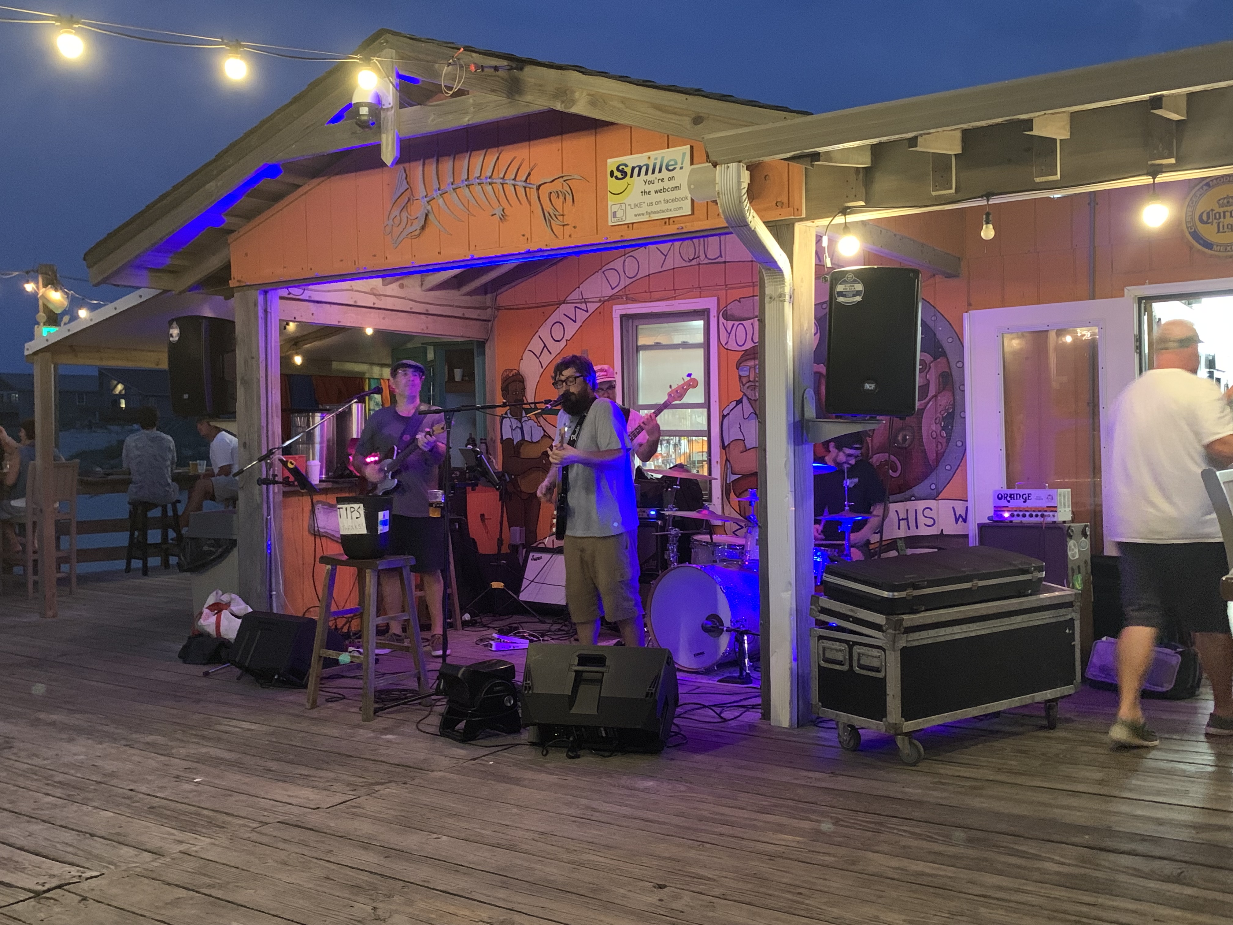Night out at Fish Head’s pier enjoying live music!